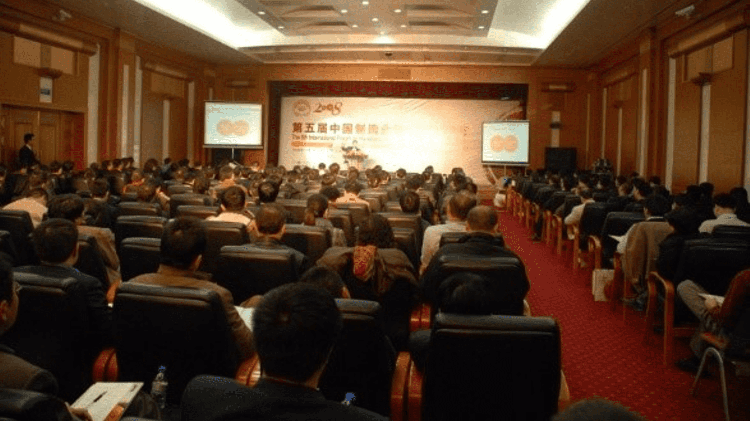 ；；；贝倩铰躺